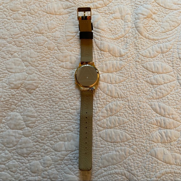 KOMONO GOLD WATCH, O/S - Picture 6 of 9
